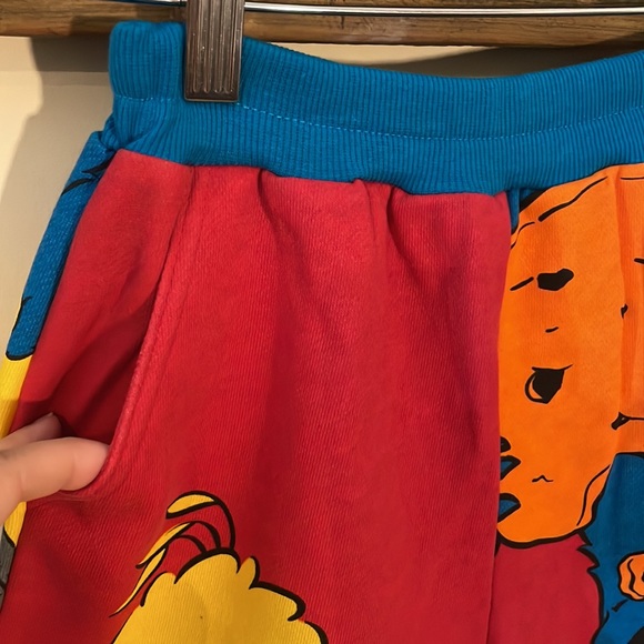 Universal Studios Japan Sesame Street Jogger Shorts - Picture 6 of 13